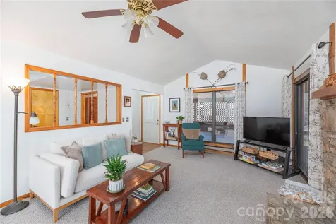 33 Ash Drive Maggie Valley NC 28751