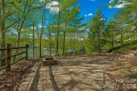 12039 Spinnaker Drive Tega Cay SC 29708