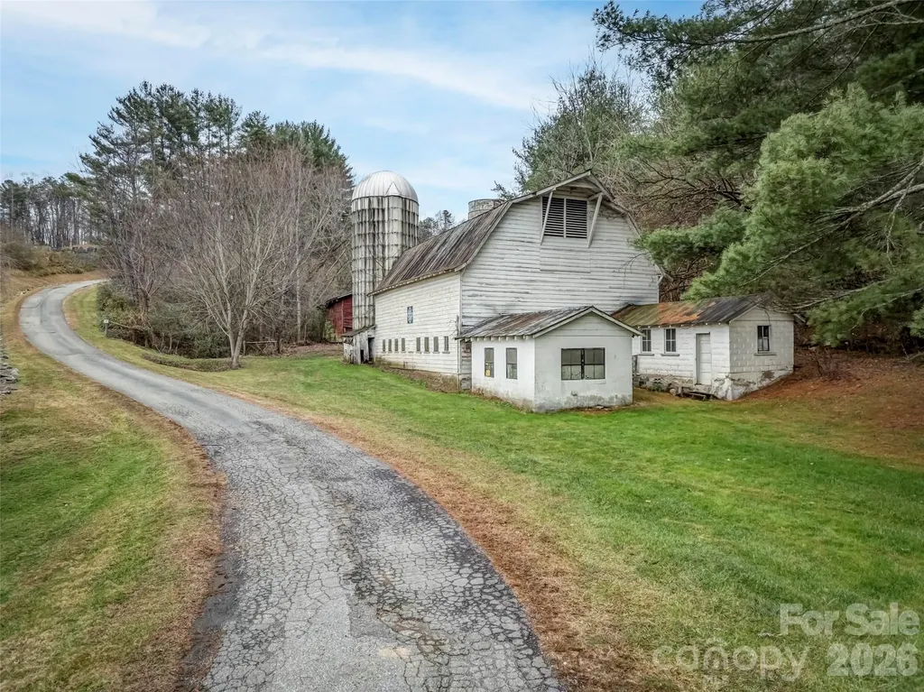 896 Newfound Road Leicester NC 28748