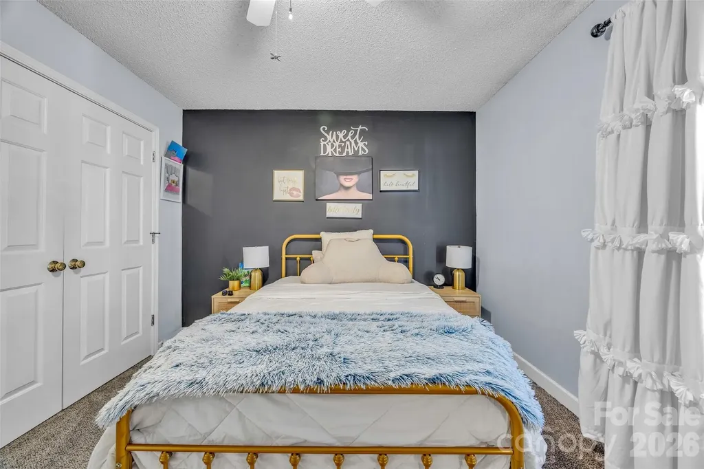 1959 8th Street SE Hickory NC 28602