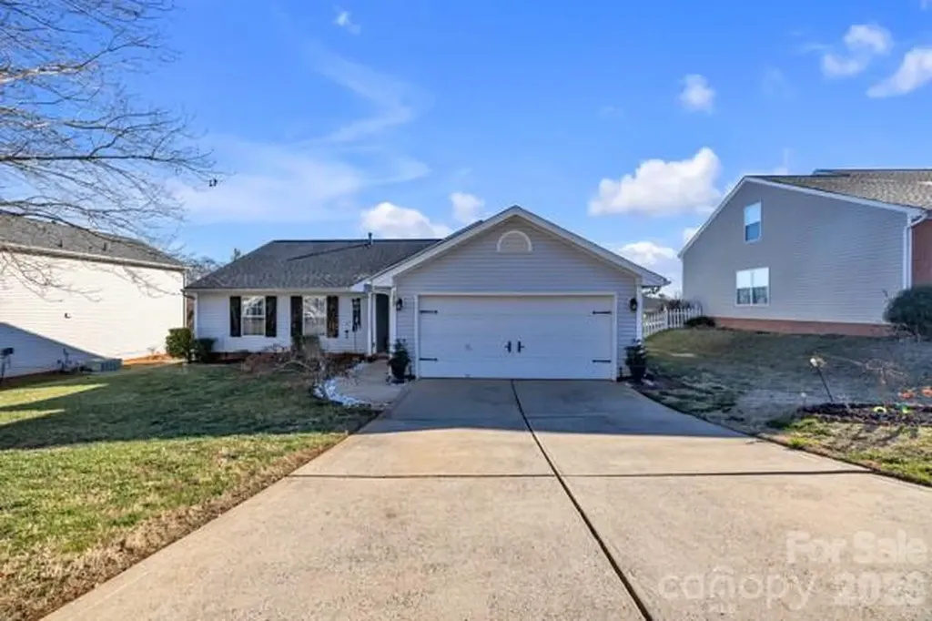 1959 8th Street SE Hickory NC 28602