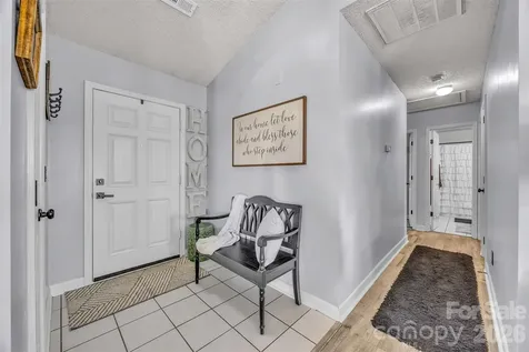 1959 8th Street SE Hickory NC 28602