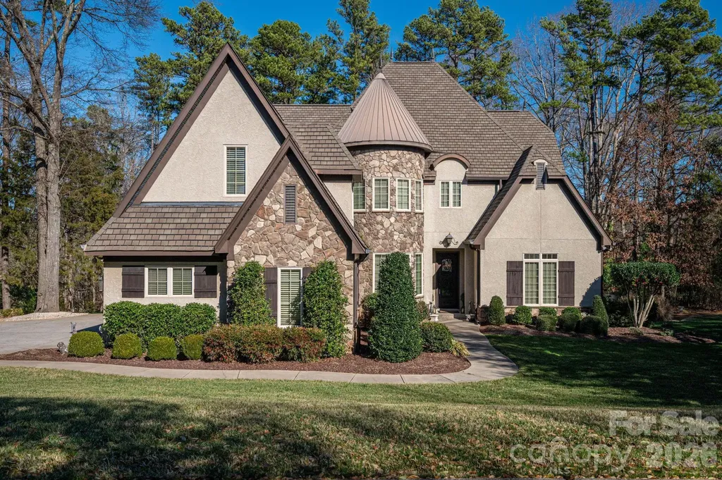 8000 Water View Drive Belmont NC 28012