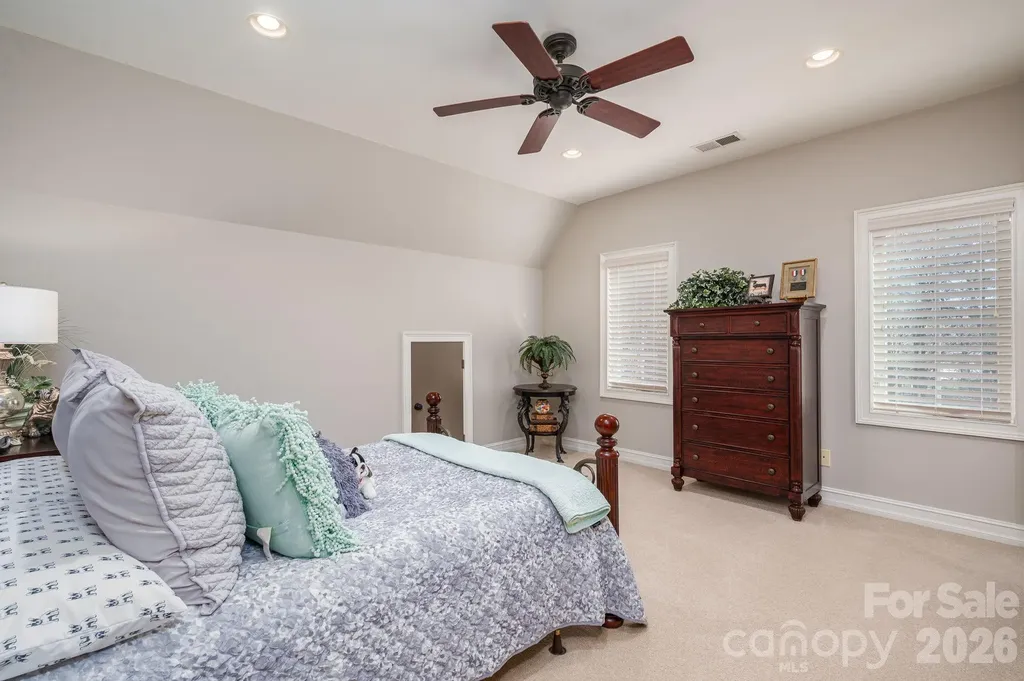 8000 Water View Drive Belmont NC 28012