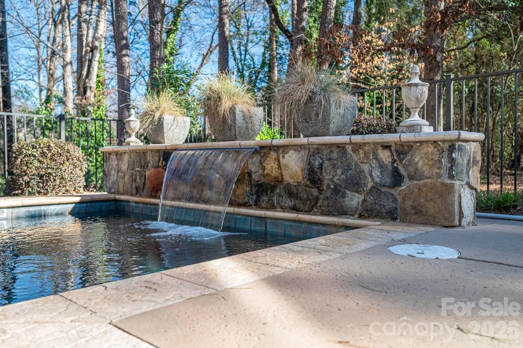 8000 Water View Drive Belmont NC 28012