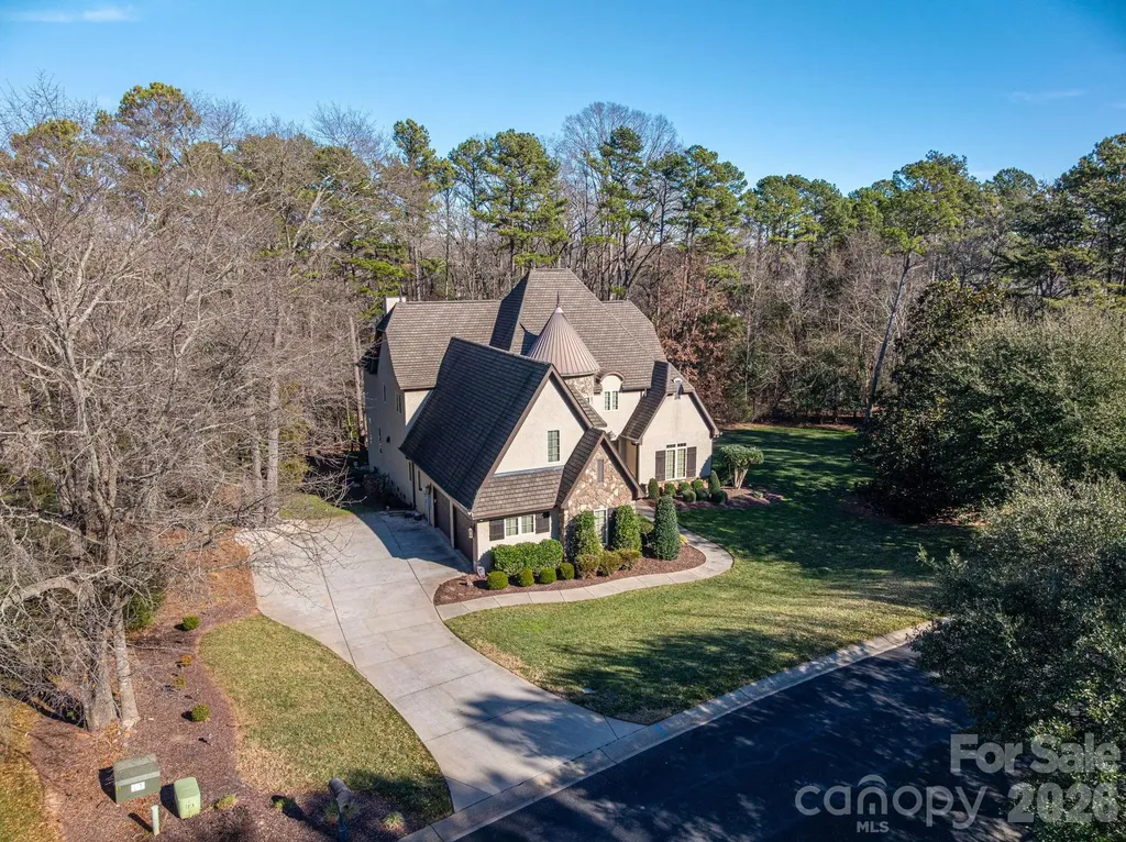 8000 Water View Drive Belmont NC 28012