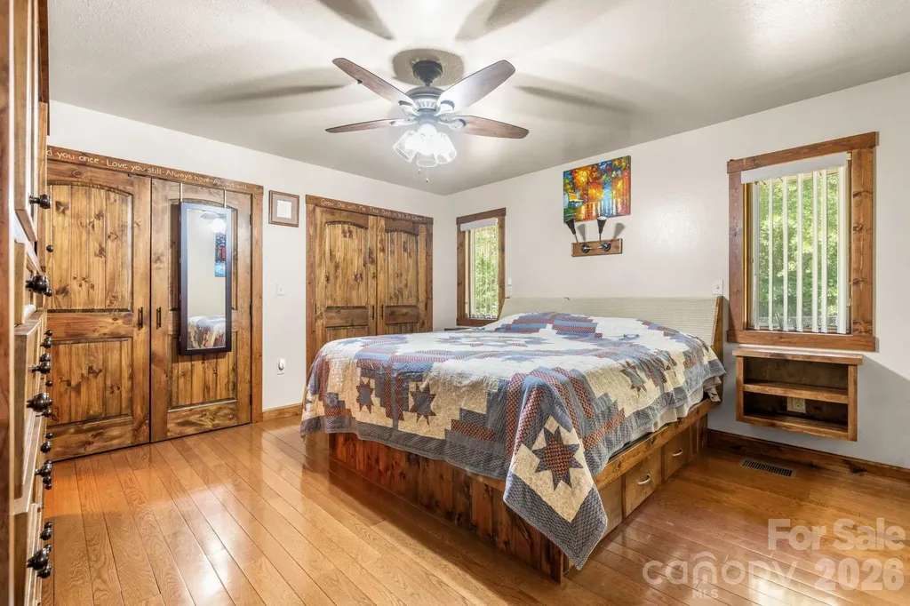 4586 Charlotte Street Conover NC 28613