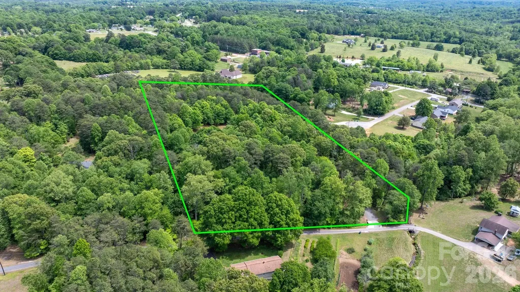 4586 Charlotte Street Conover NC 28613