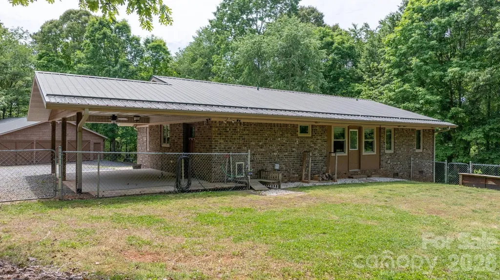 4586 Charlotte Street Conover NC 28613