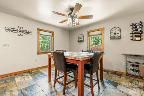 4586 Charlotte Street Conover NC 28613