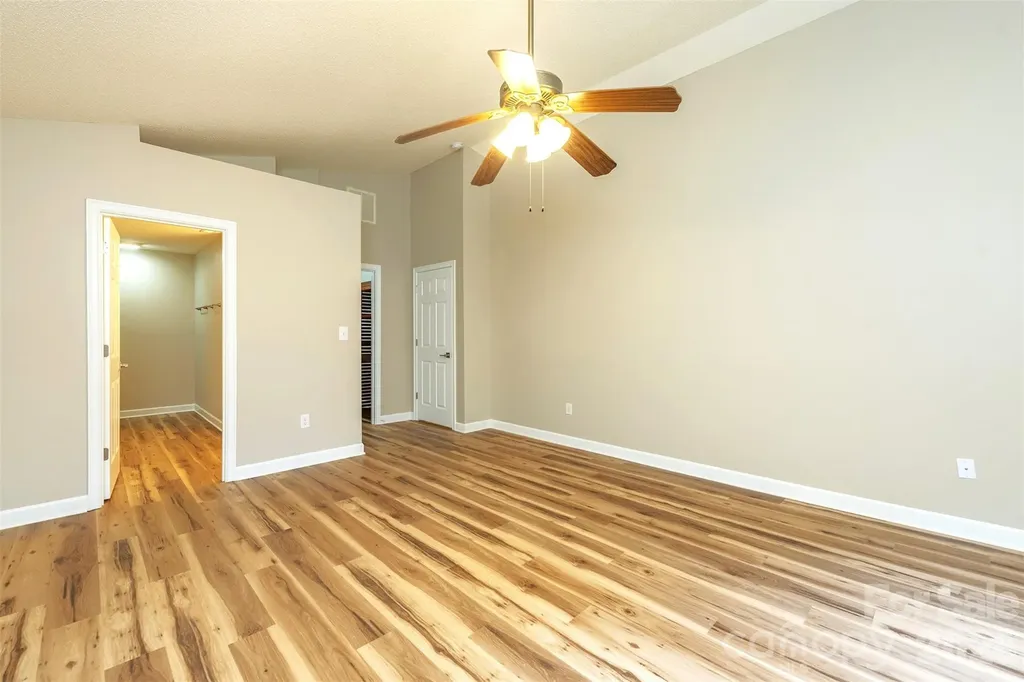 50 Clear Creekside Drive Hendersonville NC 28792
