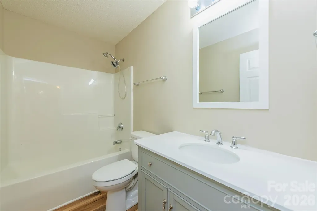50 Clear Creekside Drive Hendersonville NC 28792