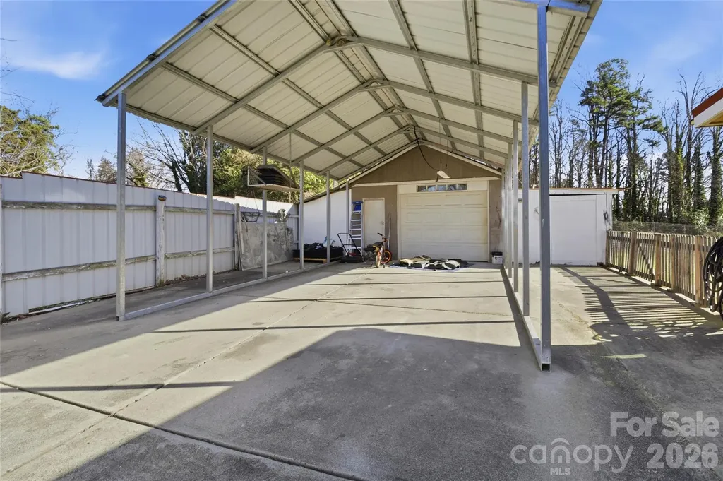 2410 Juniper Drive Charlotte NC 28269