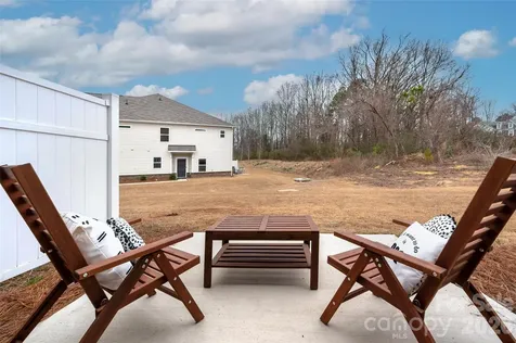 215 Harpers Run Lane Matthews NC 28104