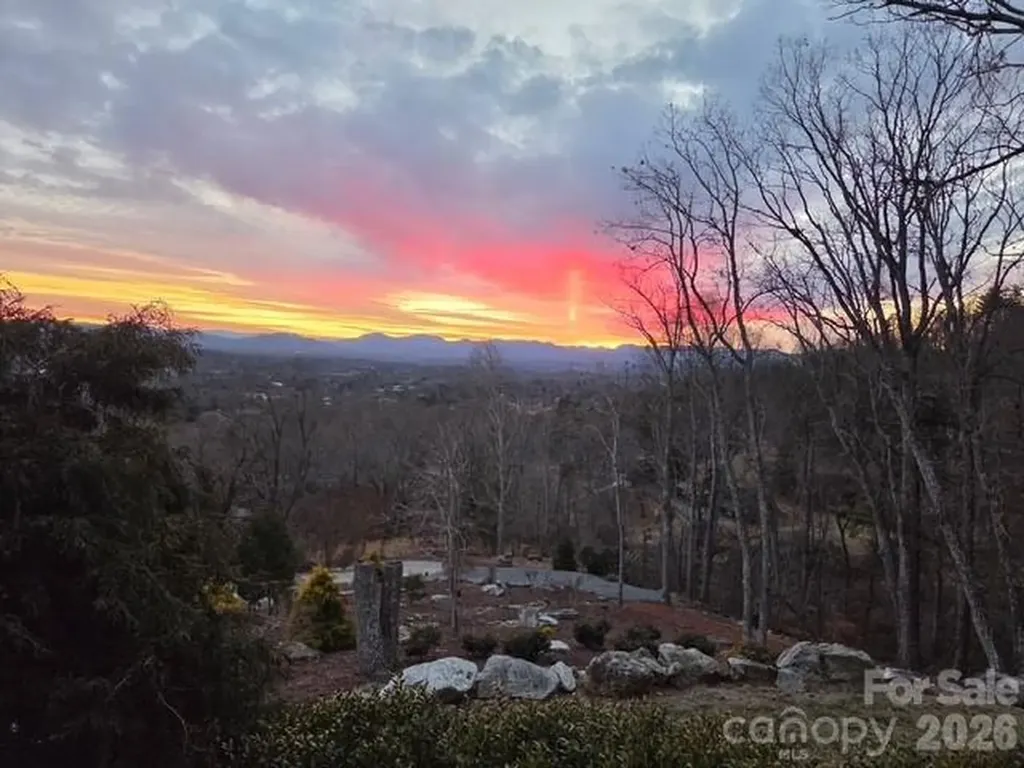 112 Hamburg Mountain Road Weaverville NC 28787