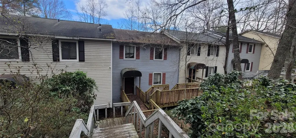 7882 Kinglet Road Connelly Springs NC 28612