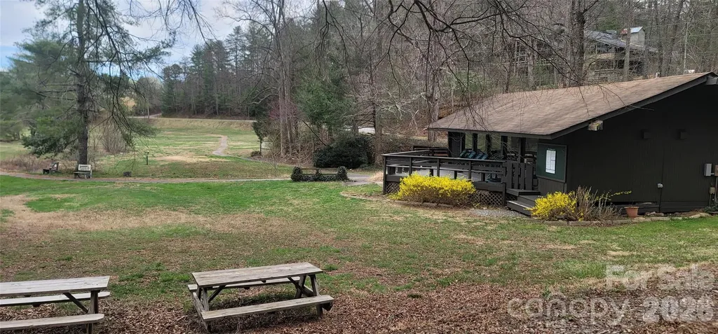 7882 Kinglet Road Connelly Springs NC 28612