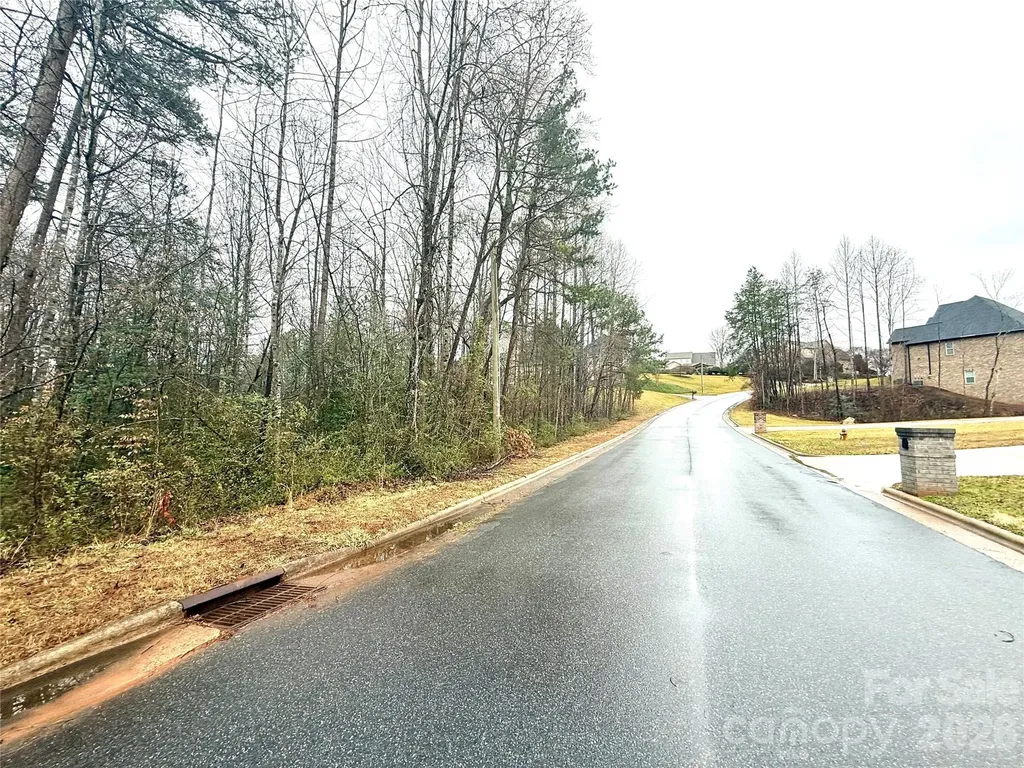 5136 Mark Drive NE Hickory NC 28601