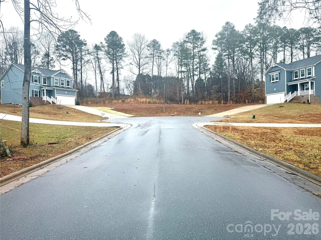 5136 Mark Drive NE Hickory NC 28601