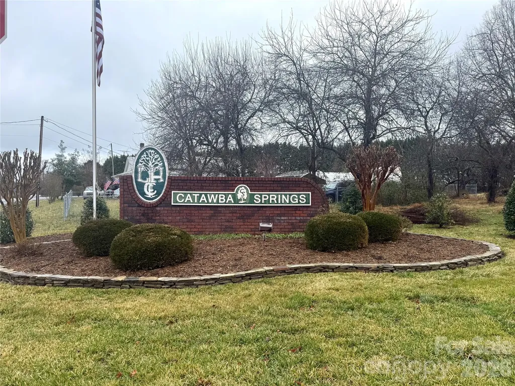 5136 Mark Drive NE Hickory NC 28601