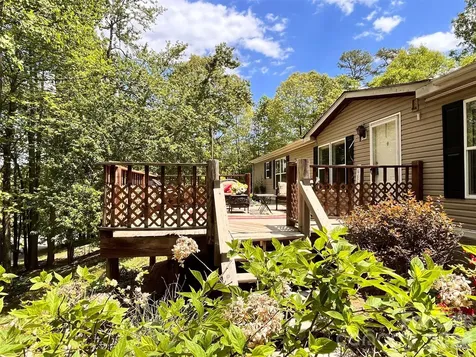 18 Henry White Lane Leicester NC 28748