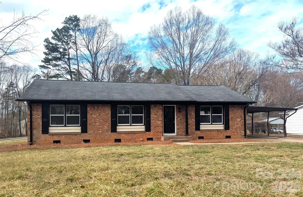 1090 Shalimar Drive Winston Salem NC 27107