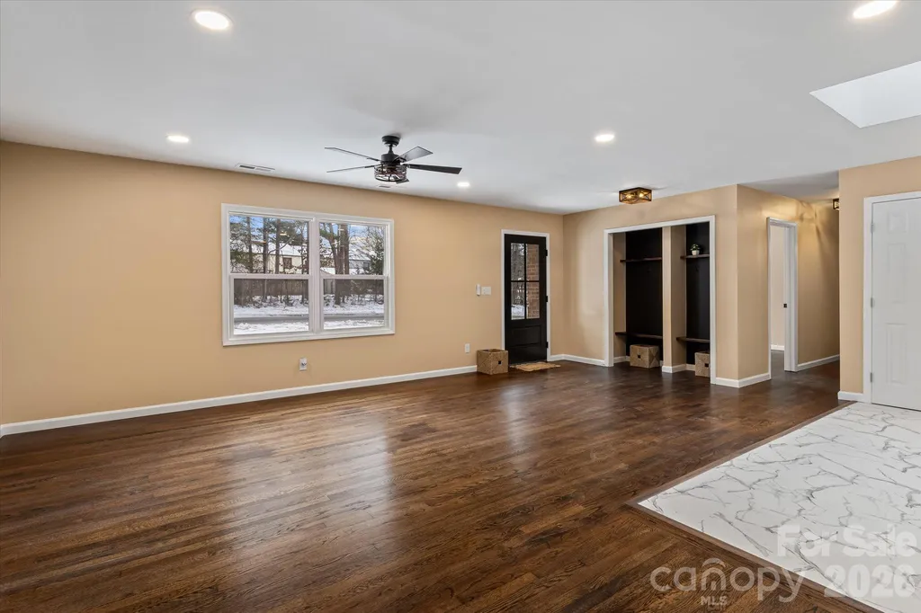 1090 Shalimar Drive Winston Salem NC 27107