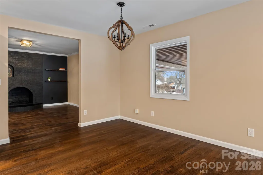 1090 Shalimar Drive Winston Salem NC 27107