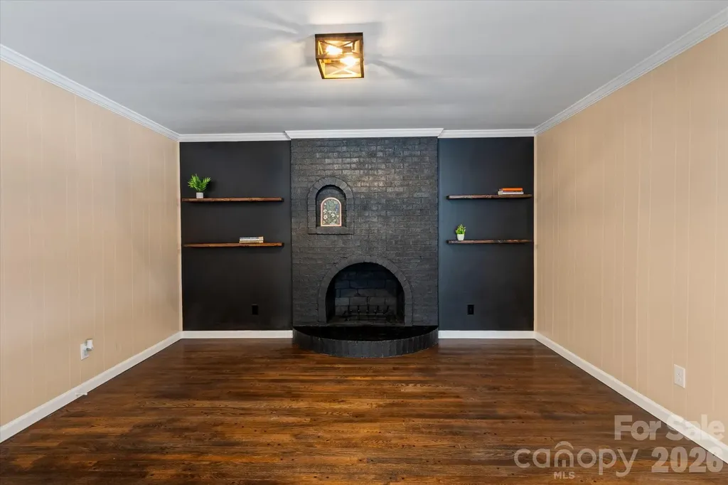 1090 Shalimar Drive Winston Salem NC 27107