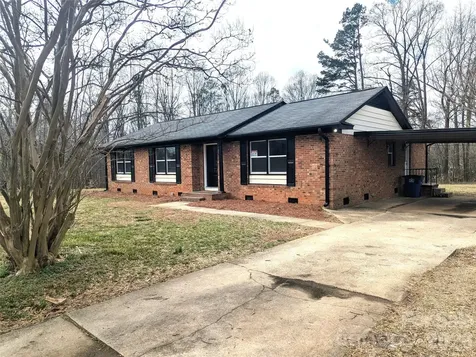 1090 Shalimar Drive Winston Salem NC 27107