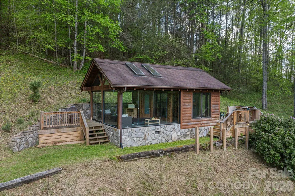 270 Admiration Court Waynesville NC 28785