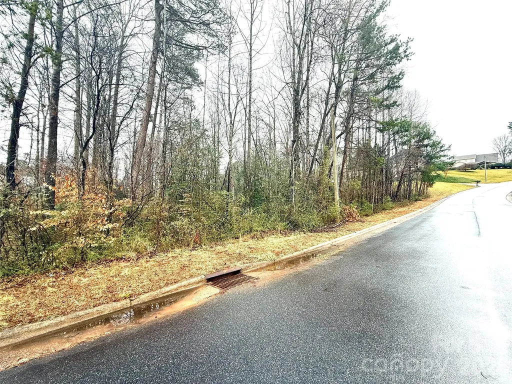 5126 Mark Drive NE Hickory NC 28601