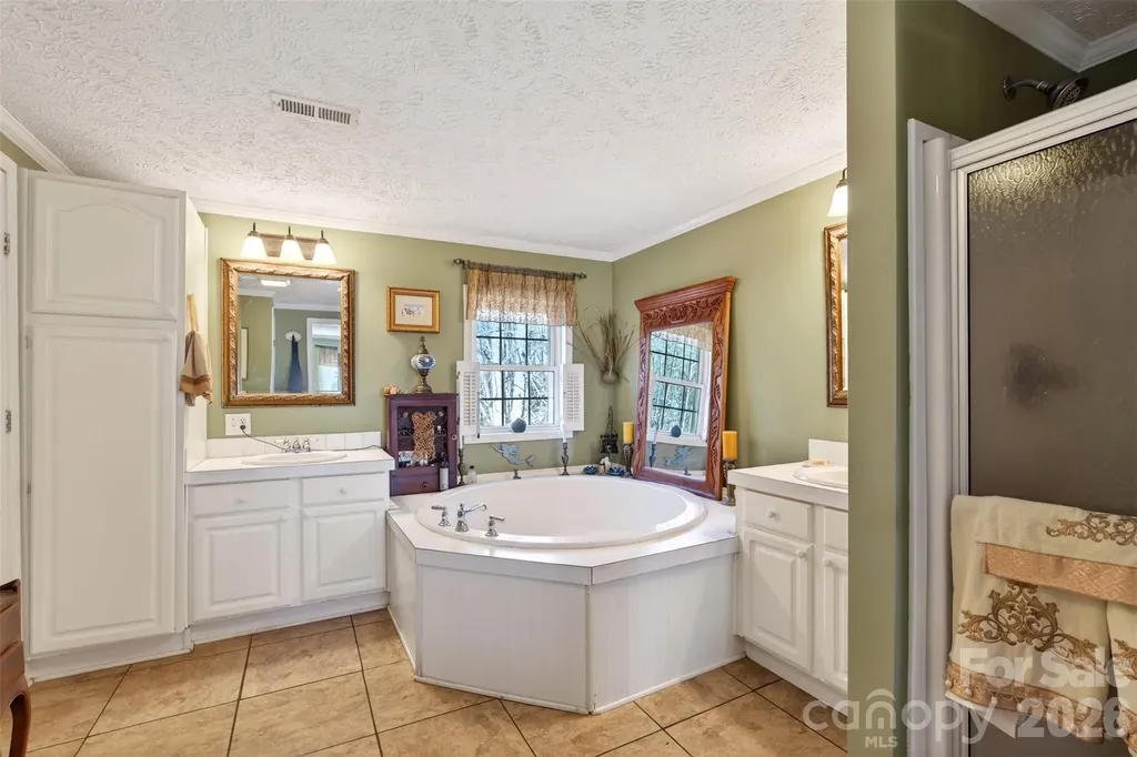 1146 Landrum Road Columbus NC 28722