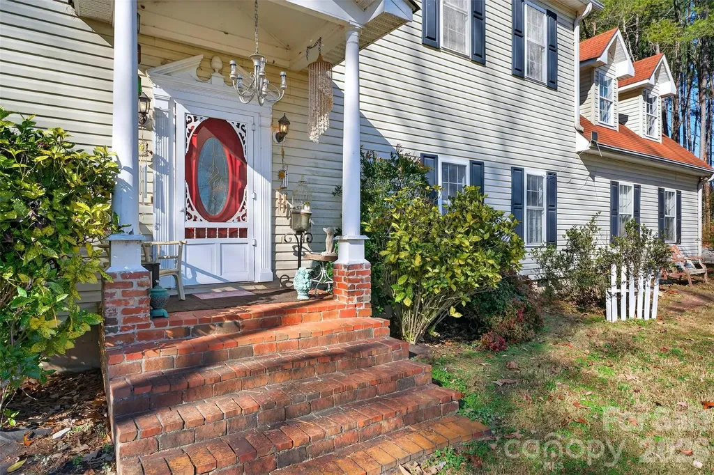 1146 Landrum Road Columbus NC 28722