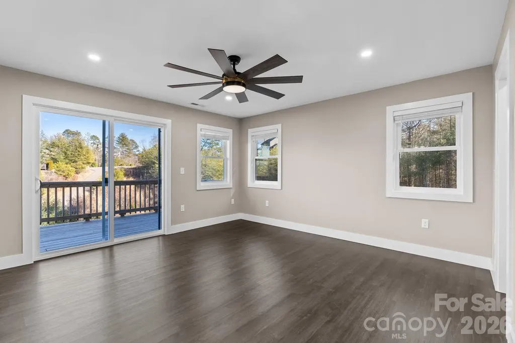 115 Nader Avenue Weaverville NC 28787
