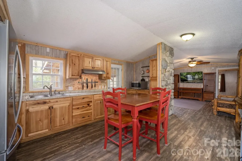 310 Sassafras Gap Lane Brevard NC 28712