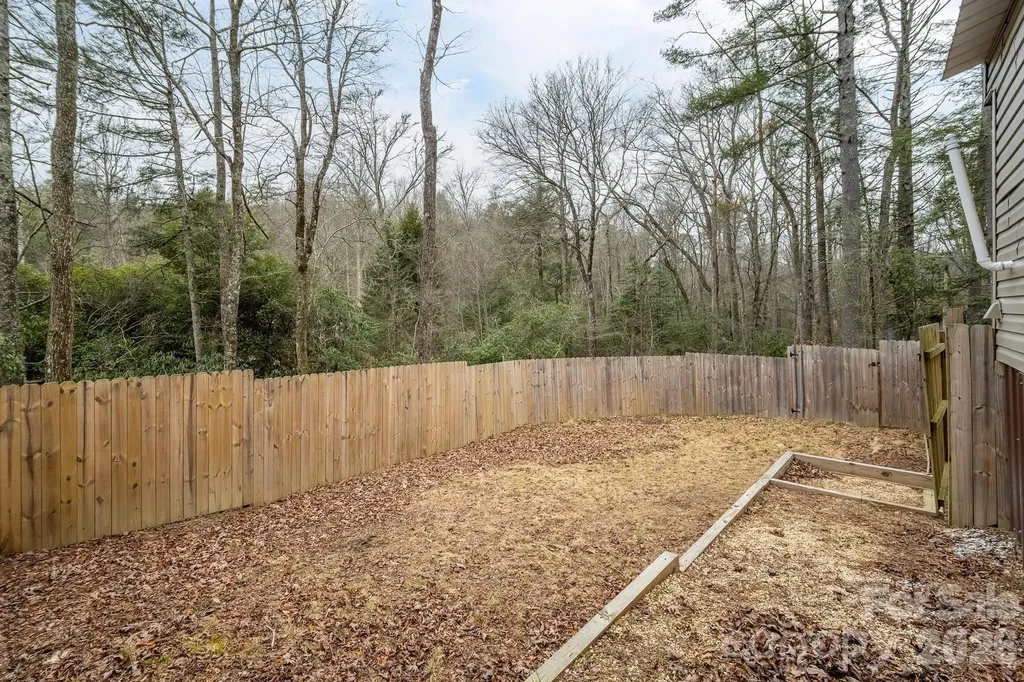 310 Sassafras Gap Lane Brevard NC 28712