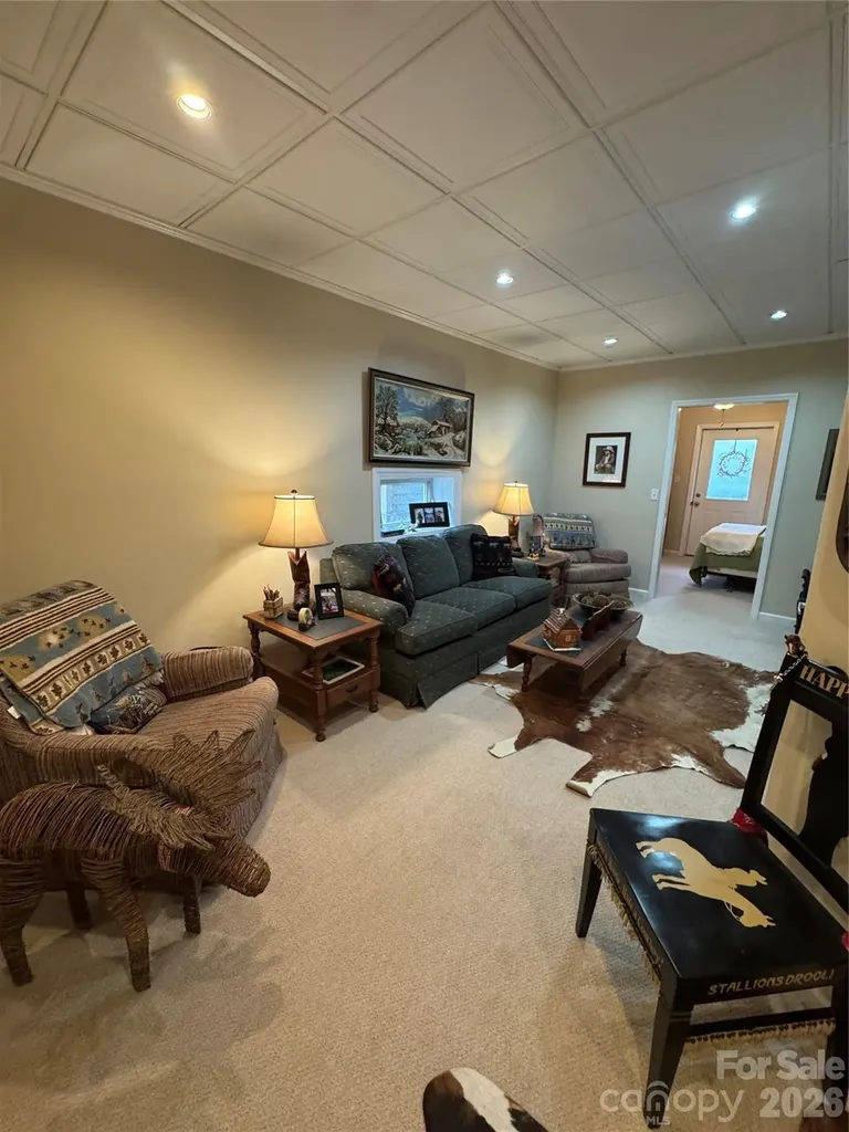128 Hillcrest Road Newland NC 28657