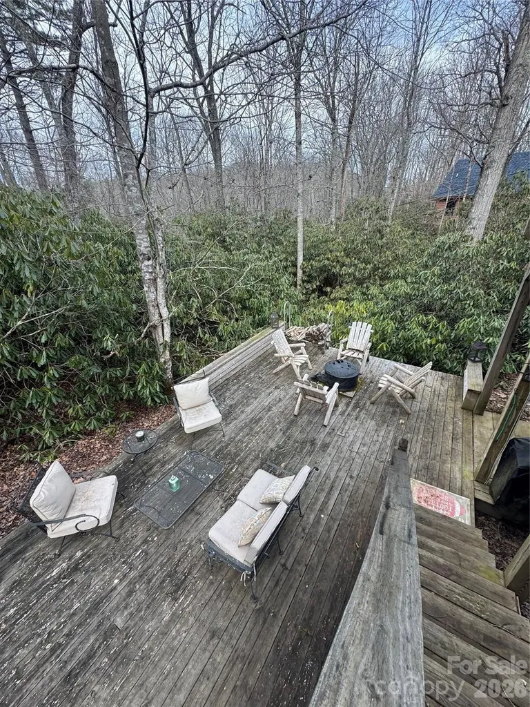 128 Hillcrest Road Newland NC 28657