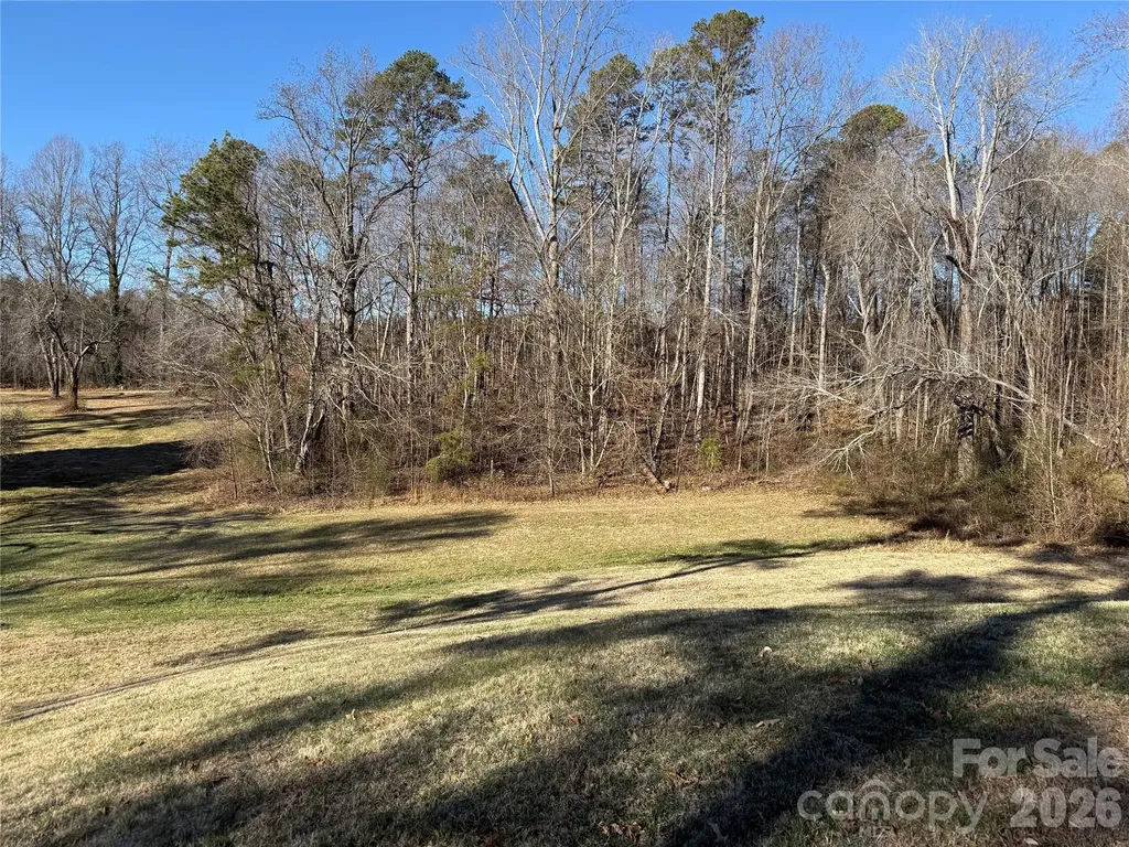 6264 Us 221 Highway S Marion NC 28752