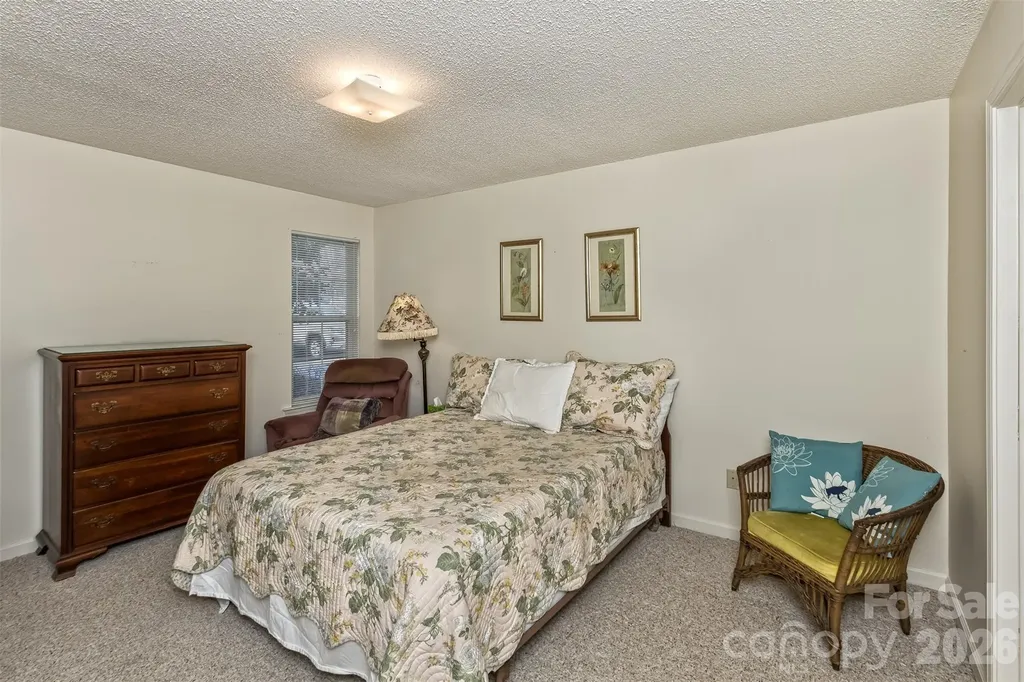 3305 Idle Hour Drive Asheville NC 28806