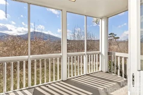 3305 Idle Hour Drive Asheville NC 28806