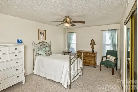 3305 Idle Hour Drive Asheville NC 28806