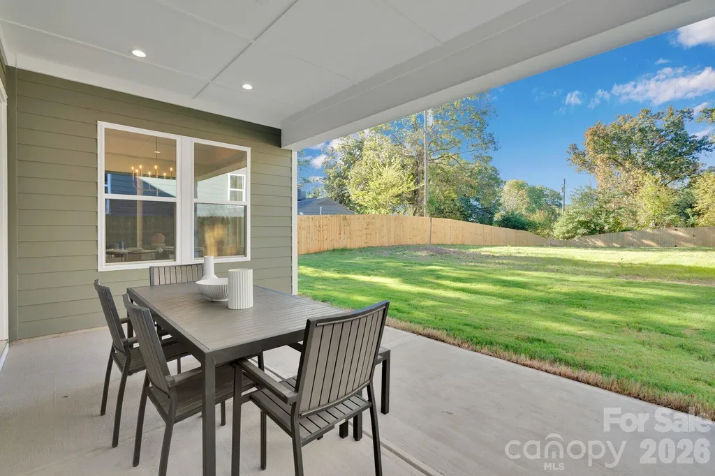 1810 Ferguson Court Charlotte NC 28205