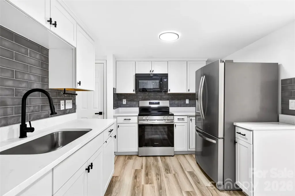 10054 Four Mile Creek Road Charlotte NC 28277