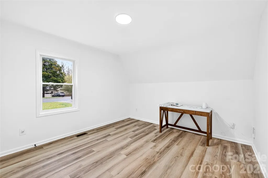 10054 Four Mile Creek Road Charlotte NC 28277