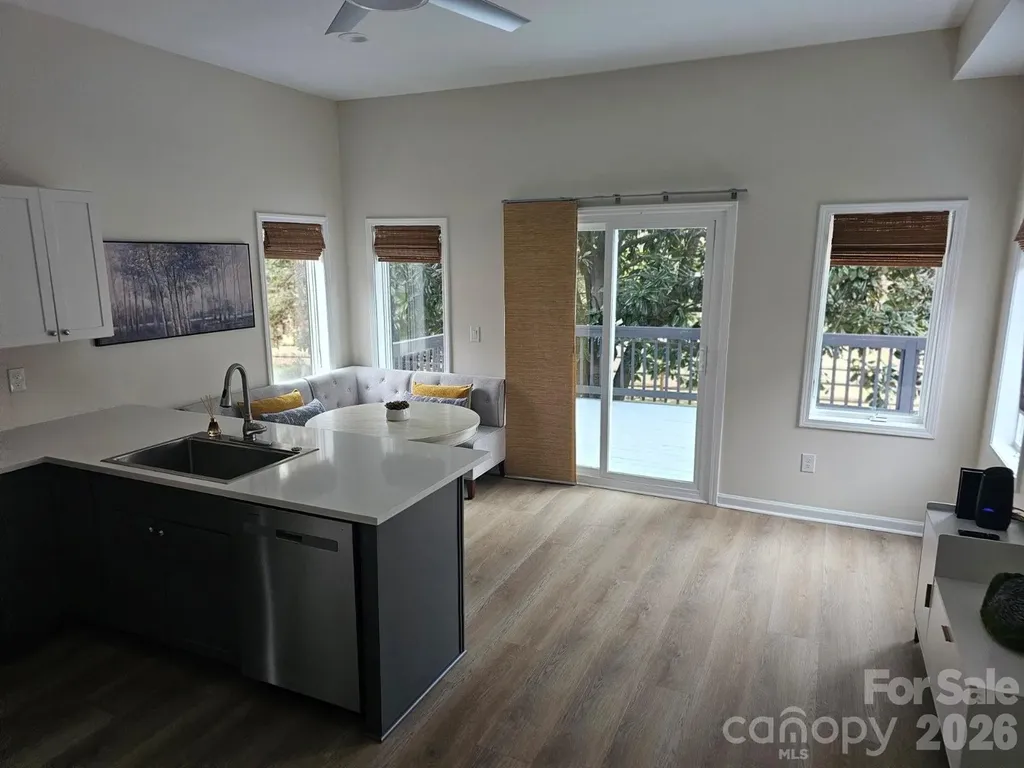 10054 Four Mile Creek Road Charlotte NC 28277