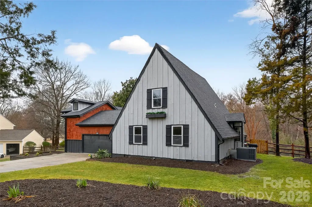 10054 Four Mile Creek Road Charlotte NC 28277