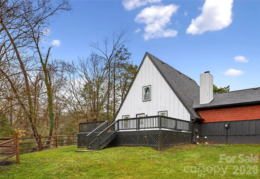 10054 Four Mile Creek Road Charlotte NC 28277