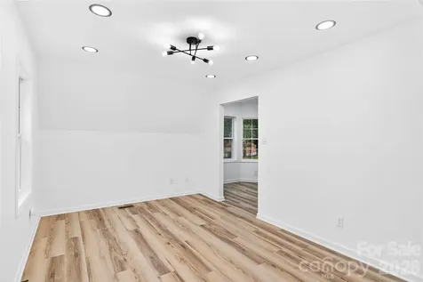 10054 Four Mile Creek Road Charlotte NC 28277